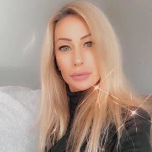 Meet your Posher, Tania